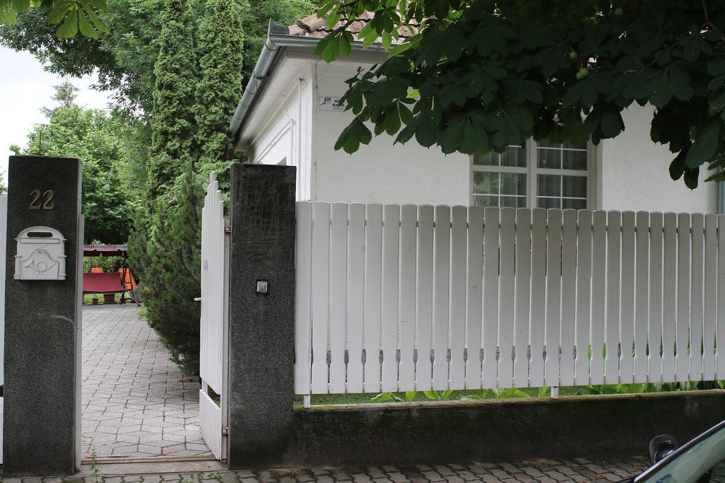 Kornél Apartman Siófok Esterno foto