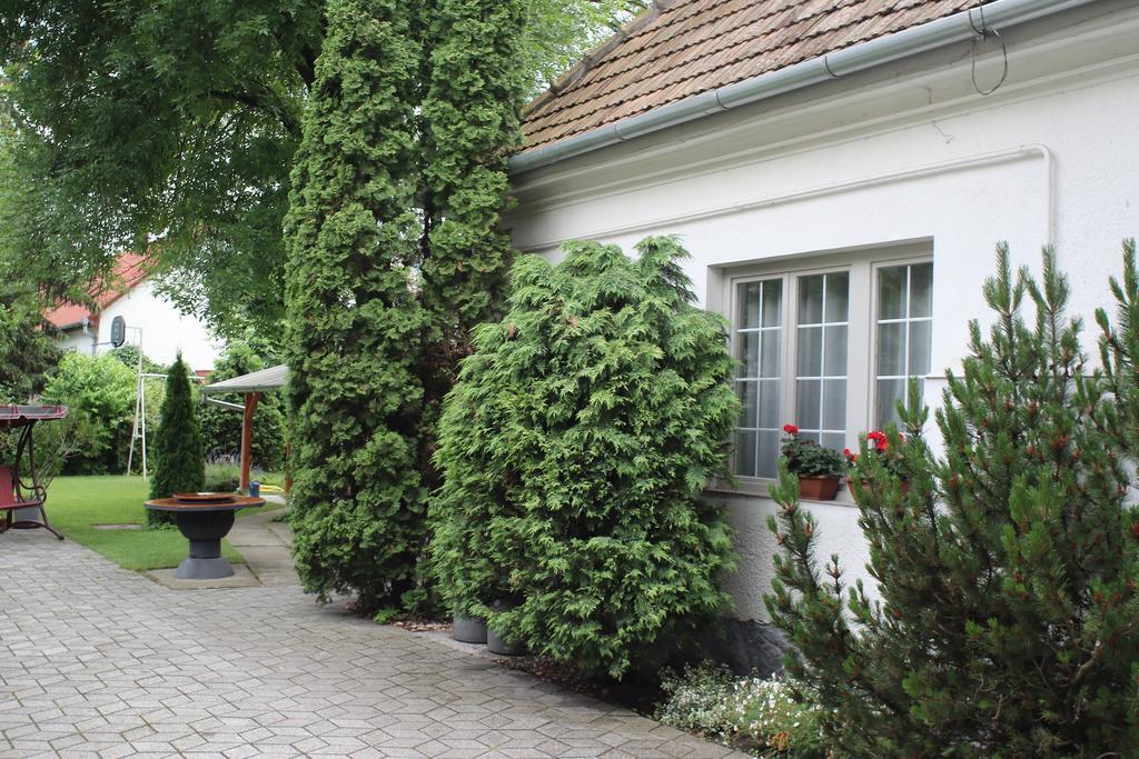 Kornél Apartman Siófok Esterno foto